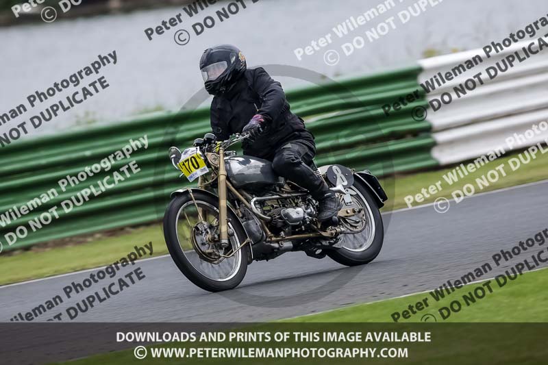 Vintage motorcycle club;eventdigitalimages;mallory park;mallory park trackday photographs;no limits trackdays;peter wileman photography;trackday digital images;trackday photos;vmcc festival 1000 bikes photographs